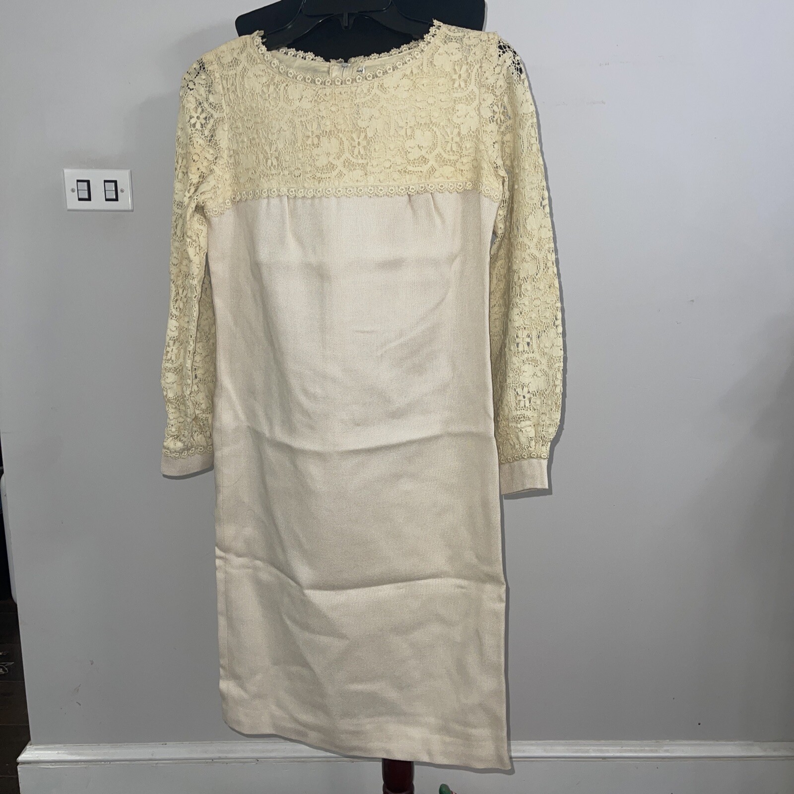 Vintage 60s Gay Gibson Long Sleeve Shift Dress Lace
