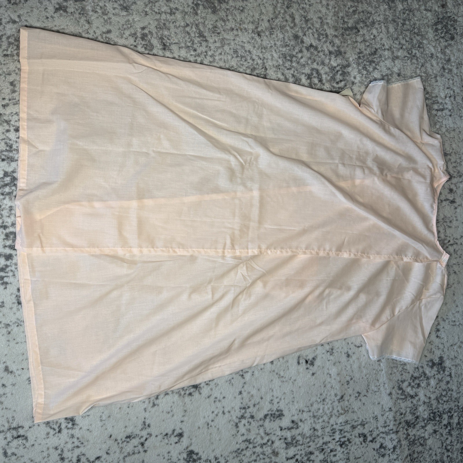 Vintage PinkNightgown Beall’s Embroidered Rosebuds Lace Trim Made USA Sz Large