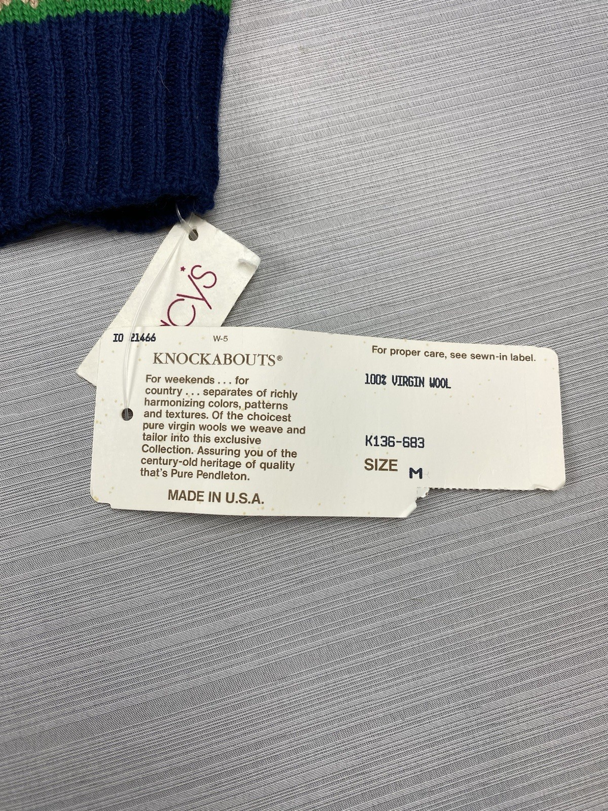 Pendleton Navy 100% Virgin Wool V-Neck Sweater Medium Vintage NWT