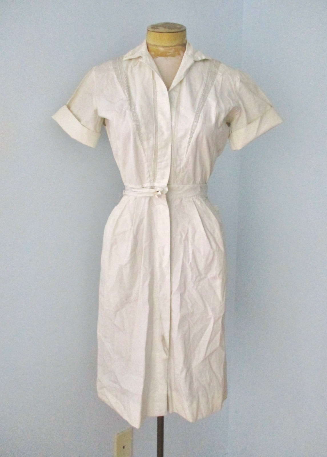 Vtg 40s 50s white cotton nurse uniform dress micro pleat trim snap front S