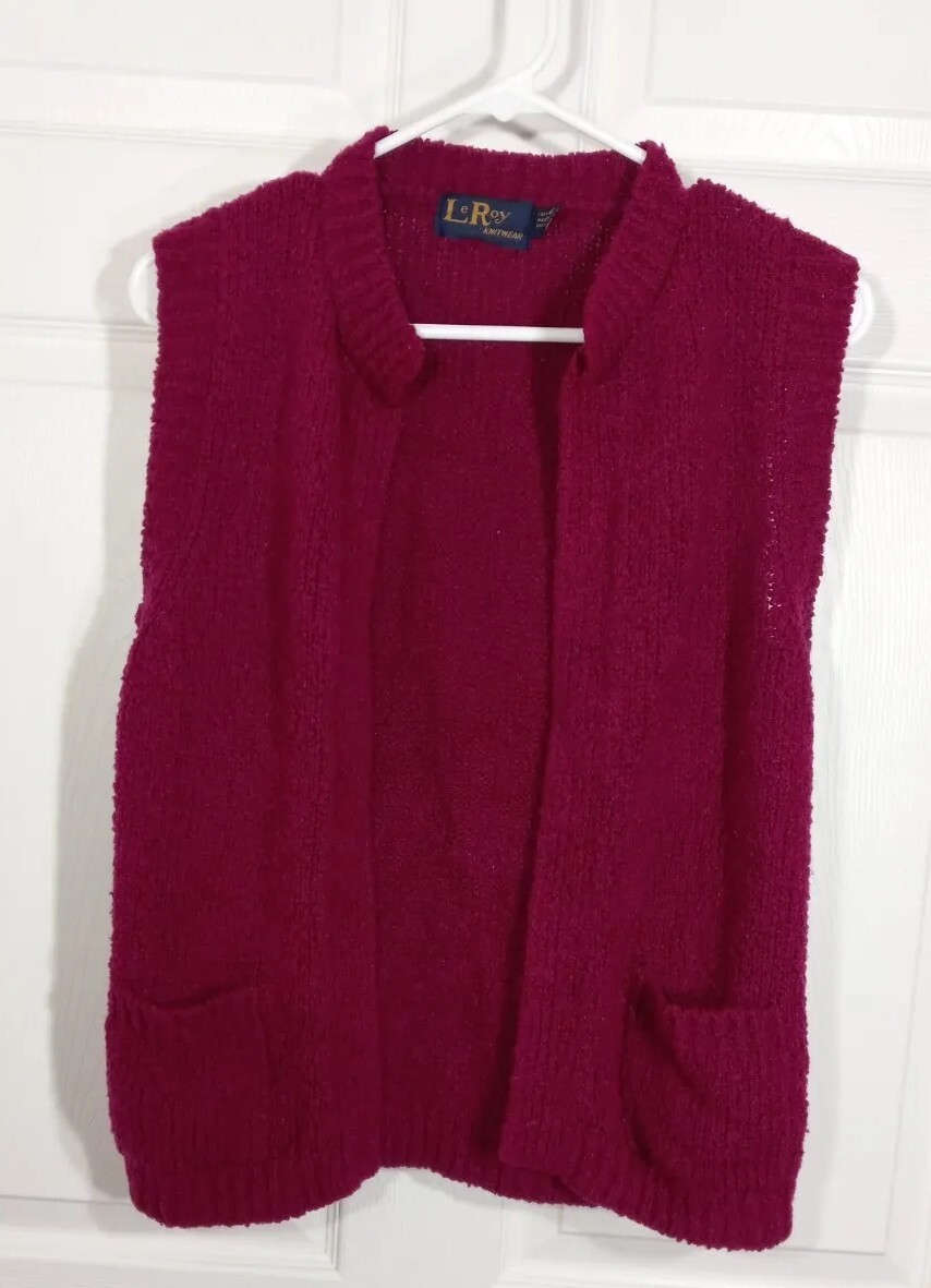 Knitwear Sweater Vest Women’s Size M Magenta Purple Open Front Pockets Vintage