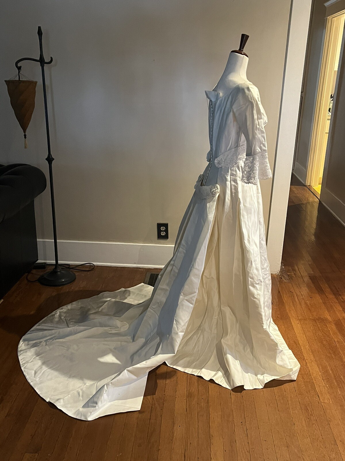 Vintage Alfred Angelo Edythe Vincent 1940-1950’s Taffeta And Lace Wedding Dress