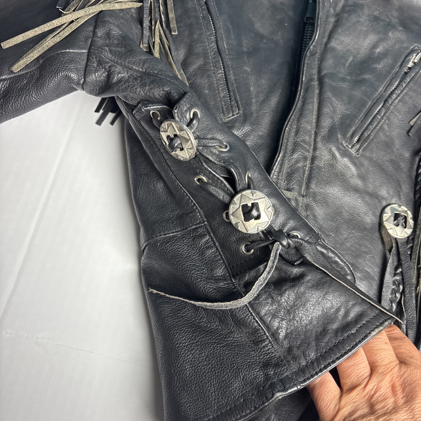 Vintage MOB Women Size 42 Jacket Genuine Leather Fringe Biker Motorcycle