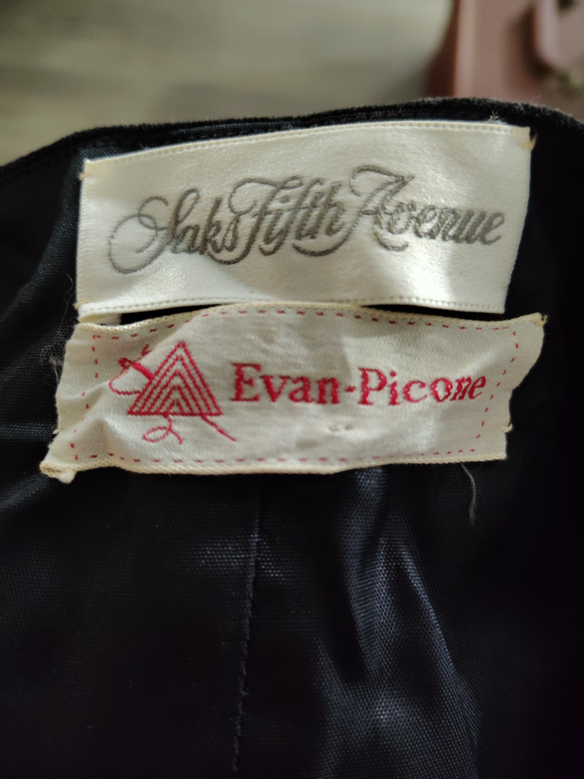 Vtg 80s Evan Picone Saks Fifth Avenue Black Velvet Vest Size 16 Union Made USA