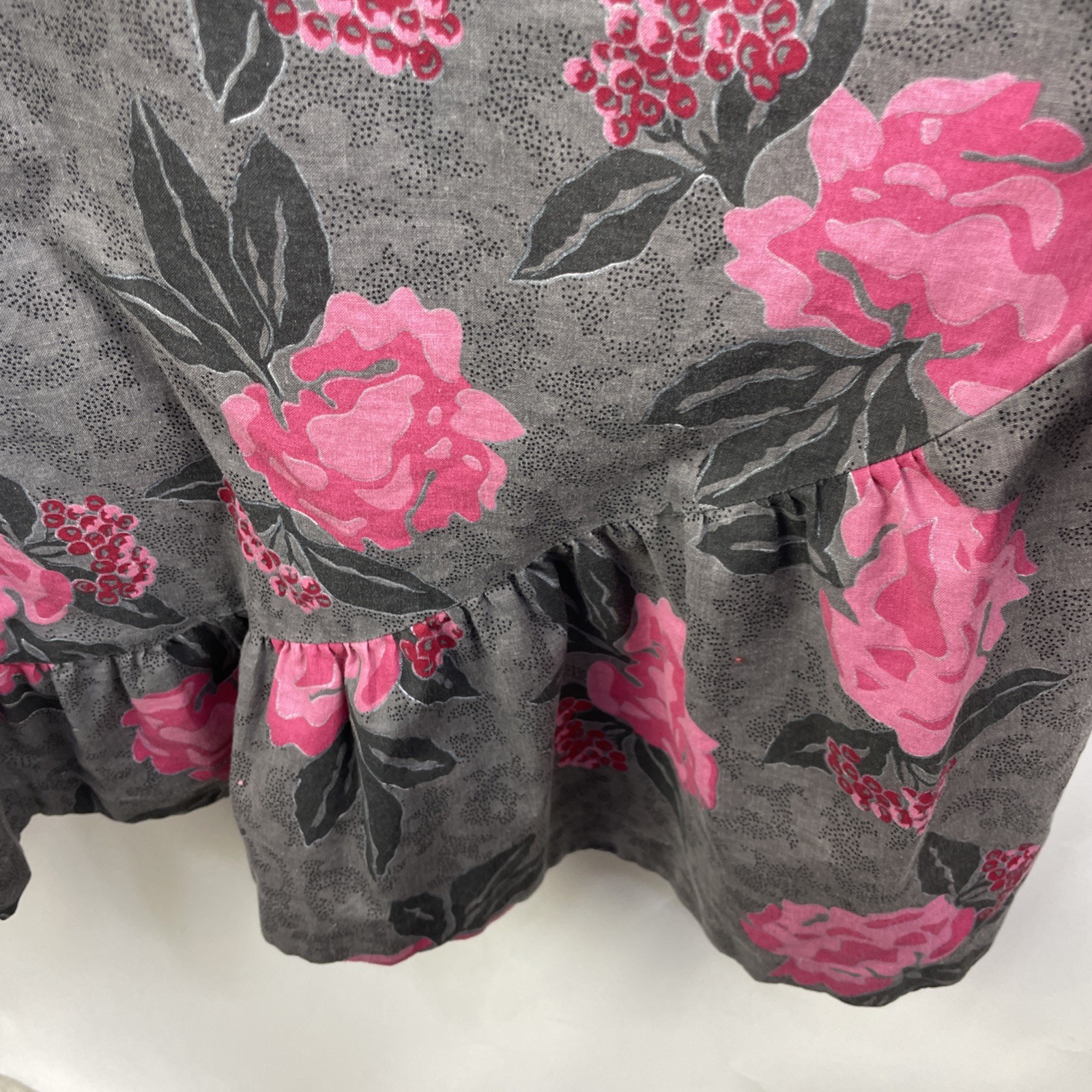 Vtg Carol Bennett Dress Gray Pink Black Floral Hawaiian Muumuu Size M/L