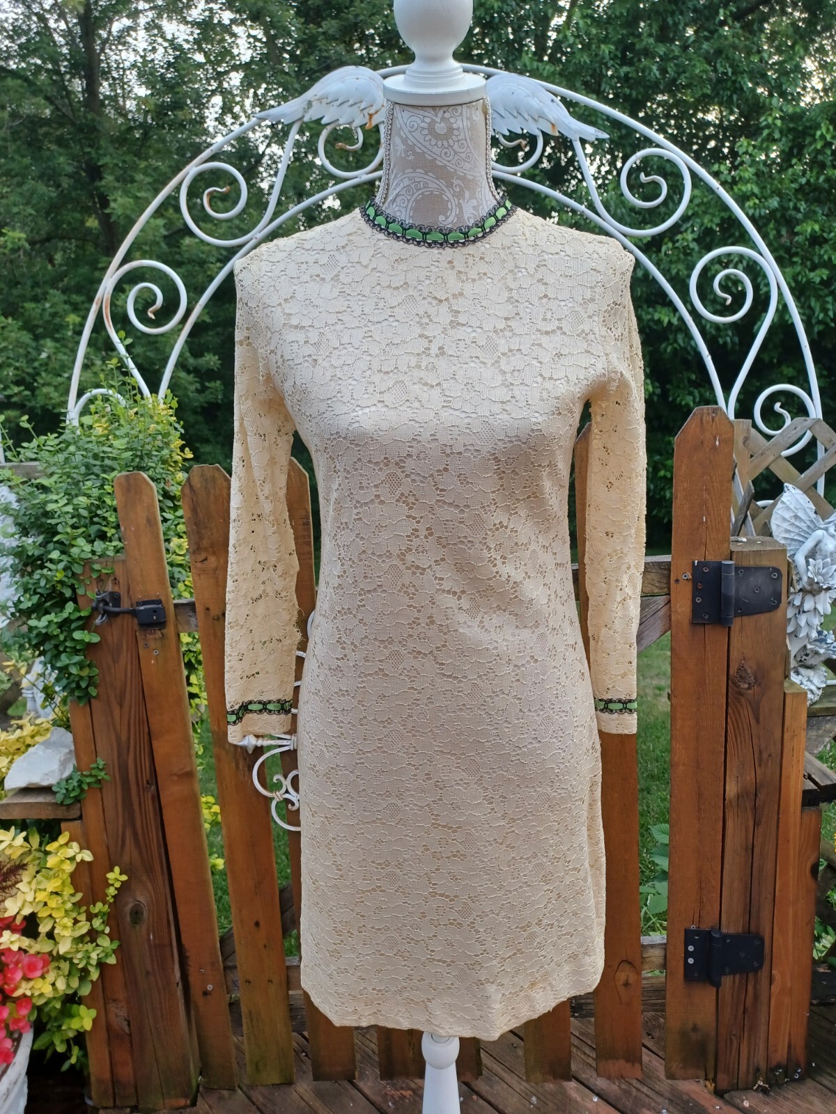 True VTG Mid-century 1960s Lace Mini Dress MCM Mod Union Label Ivory Small ~FLAW