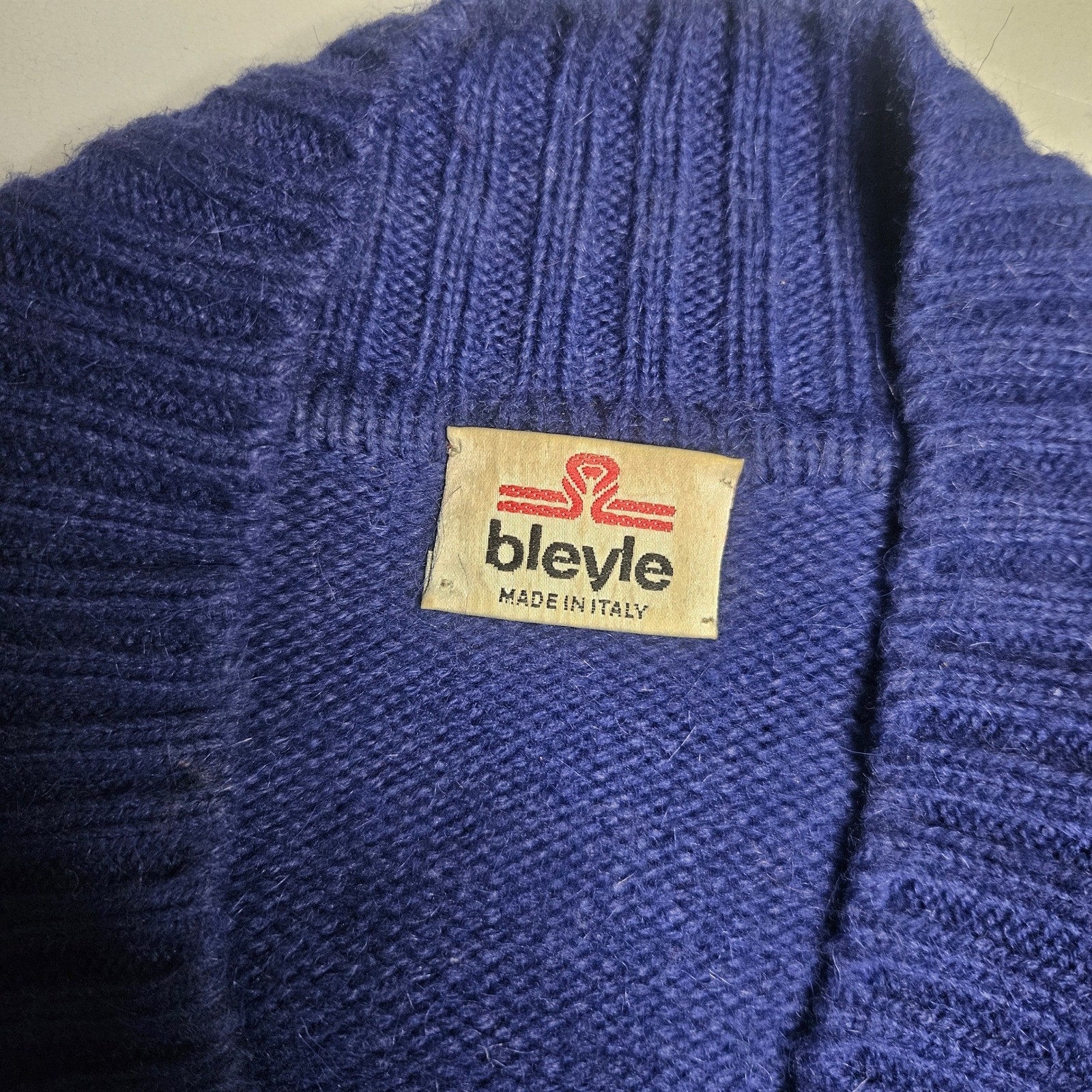 Bleyle Vintage Blue Virgin Wool Blend V-Neck Cable Knit Sweater Made in Italy