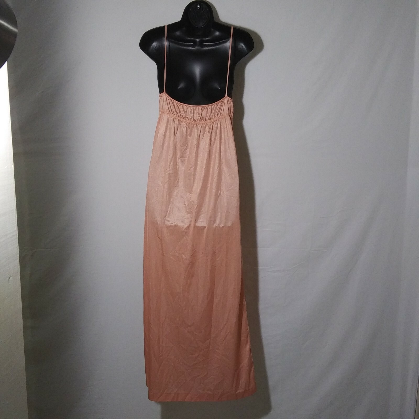 Gossard Artemis Vintage Long Peach Night Gown Lace Women’s Size M Petite Bust 34
