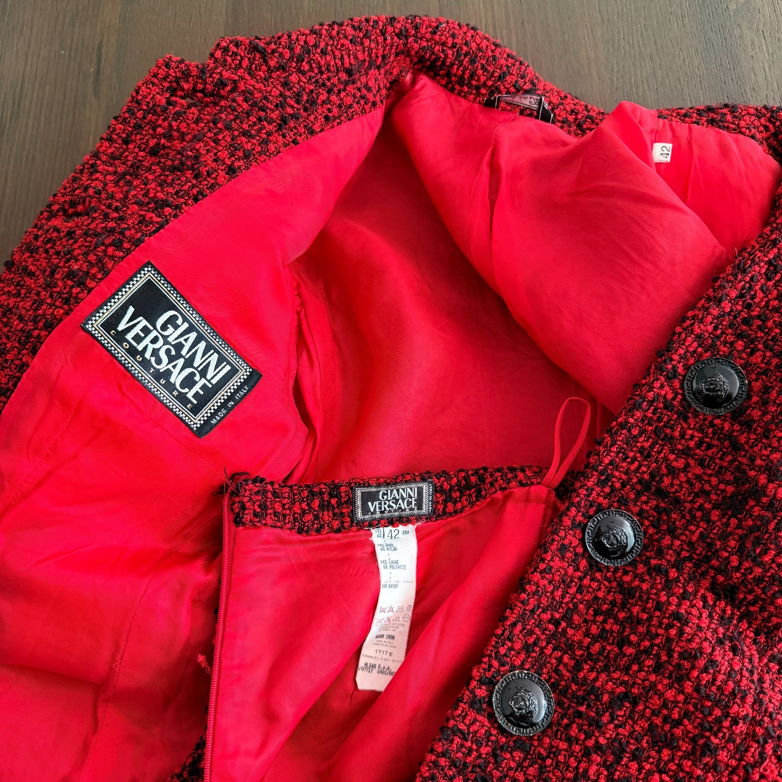 GIANNI VERSACE red wool boucle skirt suit size 42 from F/W 1995/96