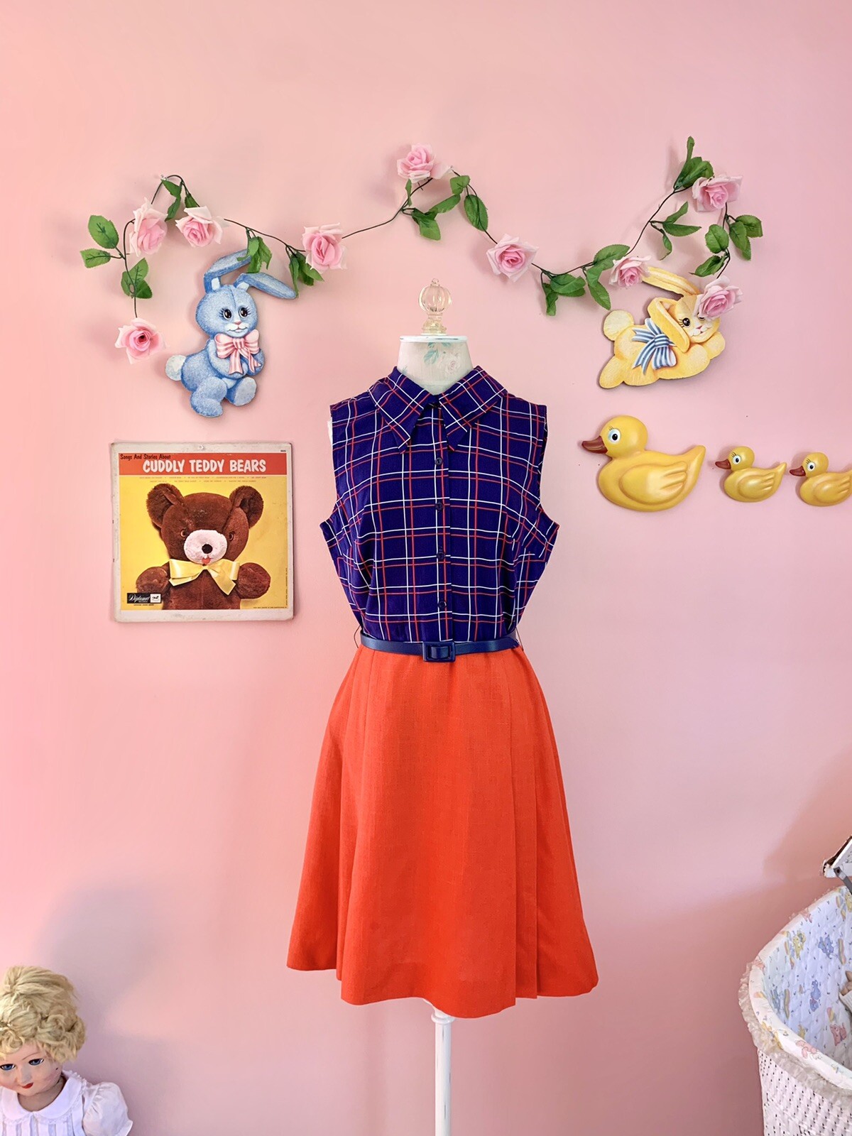 Vintage 1960s preppy mod schoolgirl navy blue & red plaid mini dress size M/L