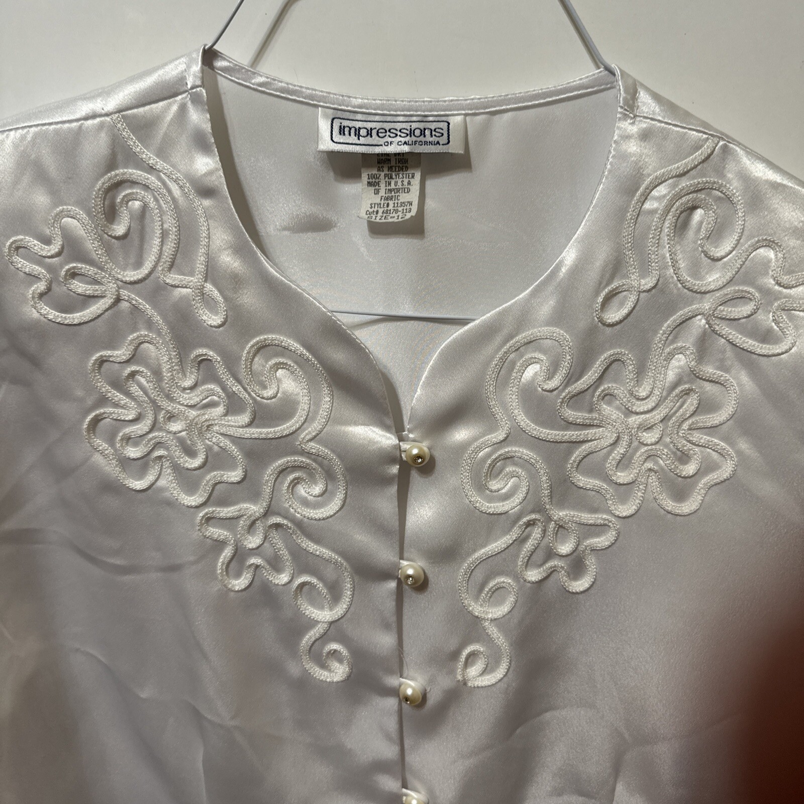 Vintage Impressions Woman’s Blouse Size 12 White Embroidered Shoulder Pad USA