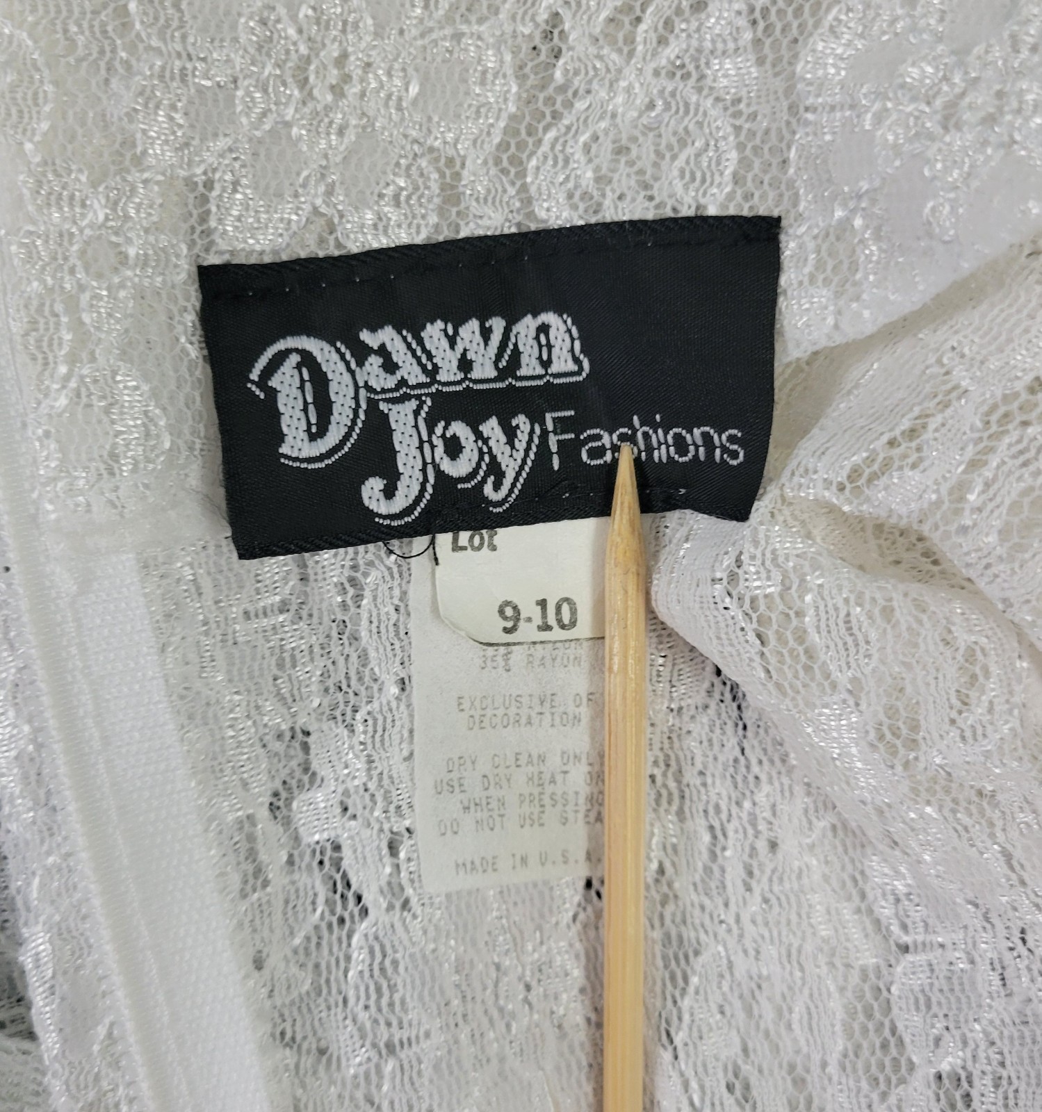 Vtg Dawn Joy Fashions White Lace Fit & Flare Dress w Flutter Sleeves Size 9/10