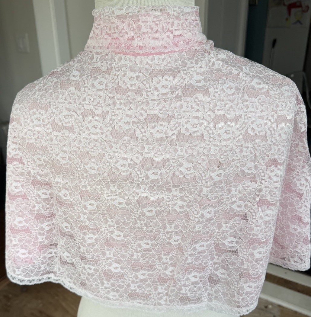 Vintage 50s 60s Chiffon Lace Pink Bed Jacket Capelet Lace Cape Never Worn!!