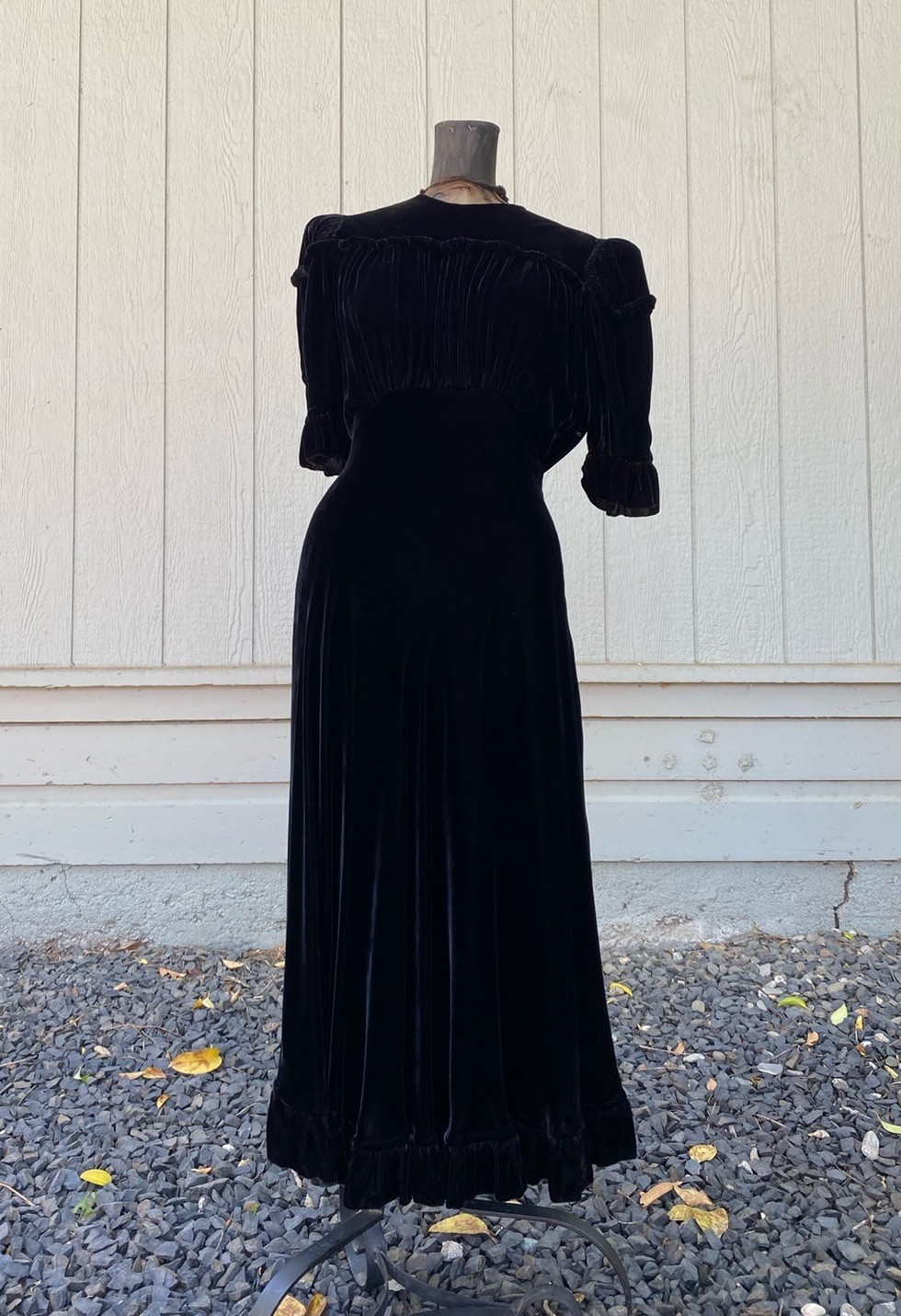 1930s Black Velvet Evening Dress Puff Sleeve Art Deco Gothic Original Zip XS