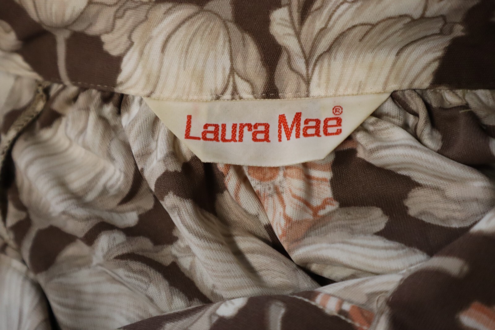 Vintage 70s LAURA MAE floral blouse size L (check measurements)