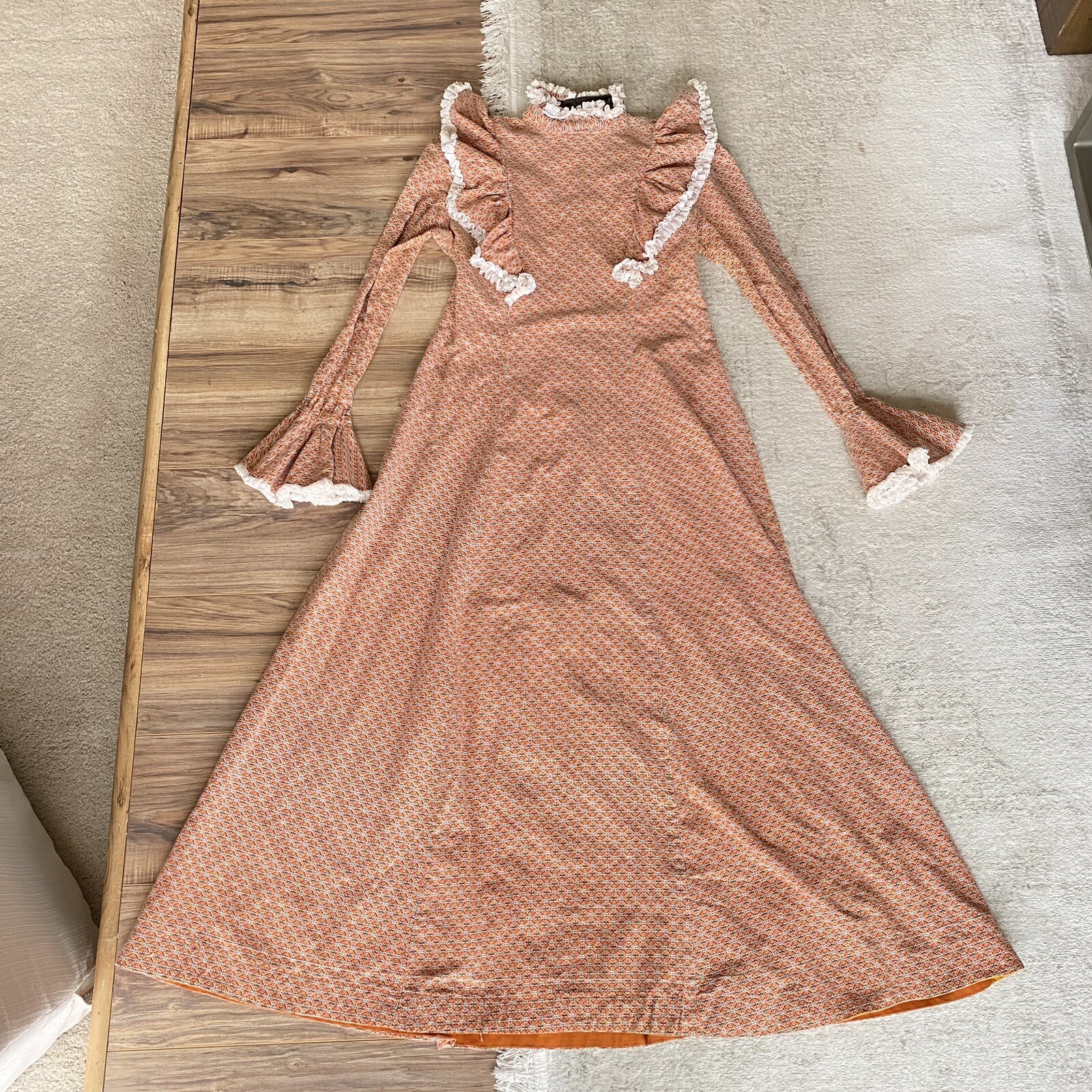 Vtg Vintage 1970s 70s Woodstock Cottage Prairie Boho Bell Sleeve Lace Sage Dress