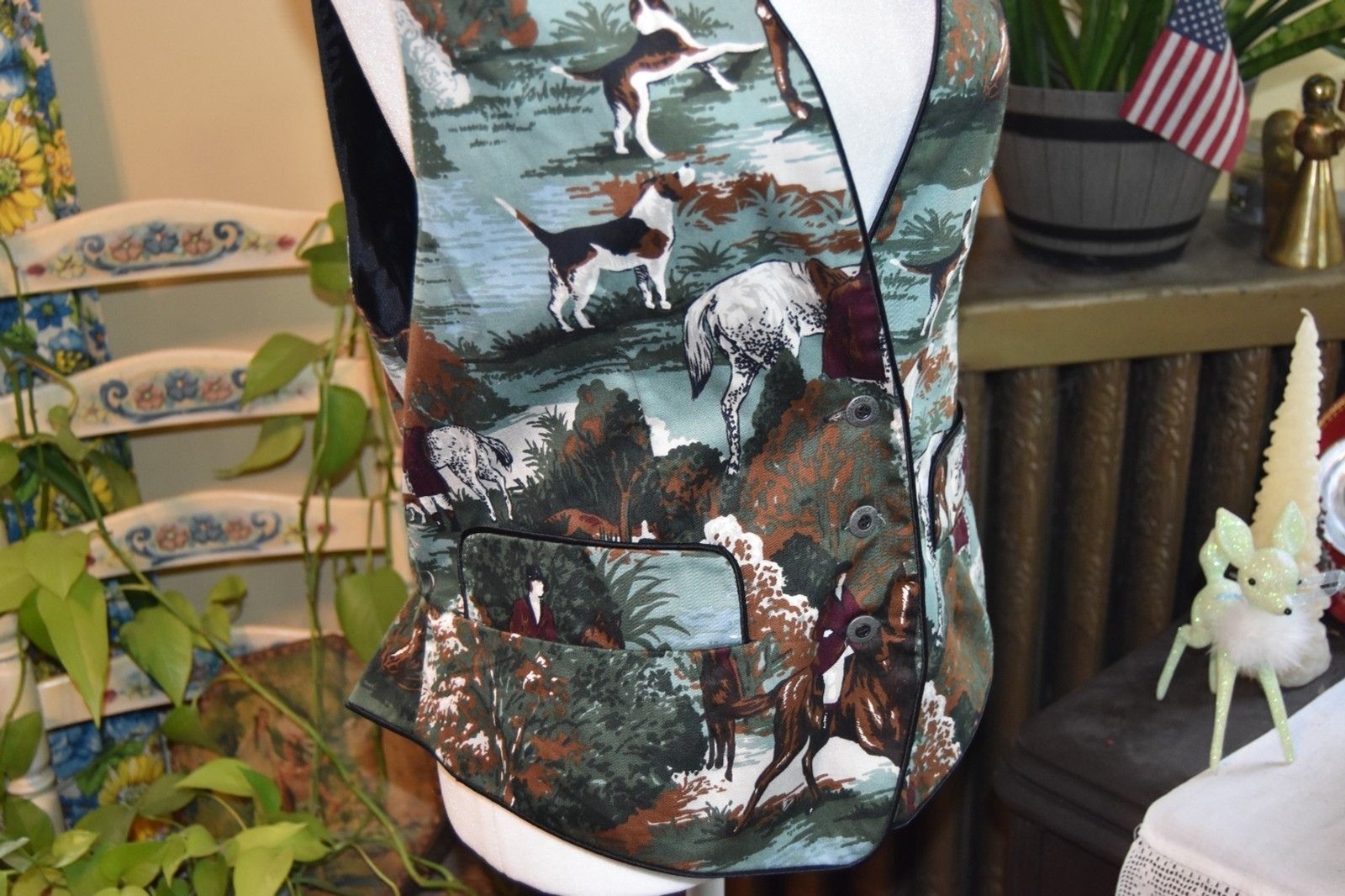 Vintage 80s Crazy Horse Liz Equestrian Vest The Hunt Button Back Size Medium