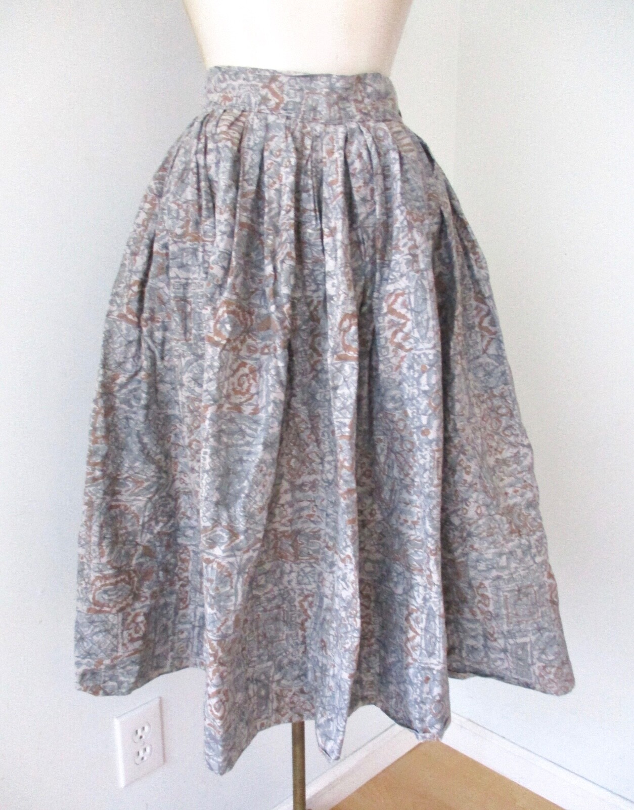Vtg 50s Rockabilly gray brown abstract scribble print cotton swing skirt 24 w