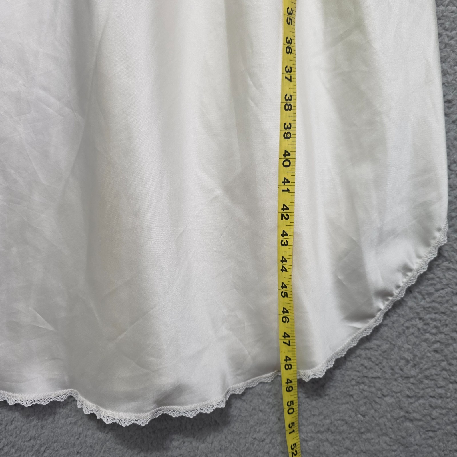 Vintage Sara Beth Nightgown Embroidered Floral Appliqué Lace Beaded Trim M/L