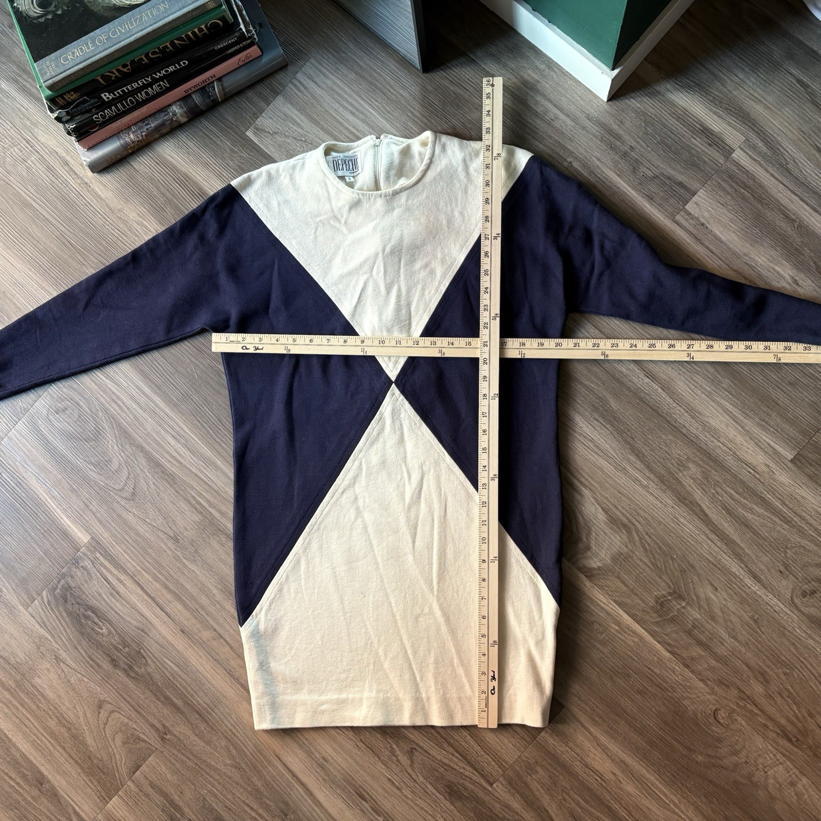 Woman’s 1980’s Vintage Retro Dress Size Small Abstract Long Sleeve Pencil