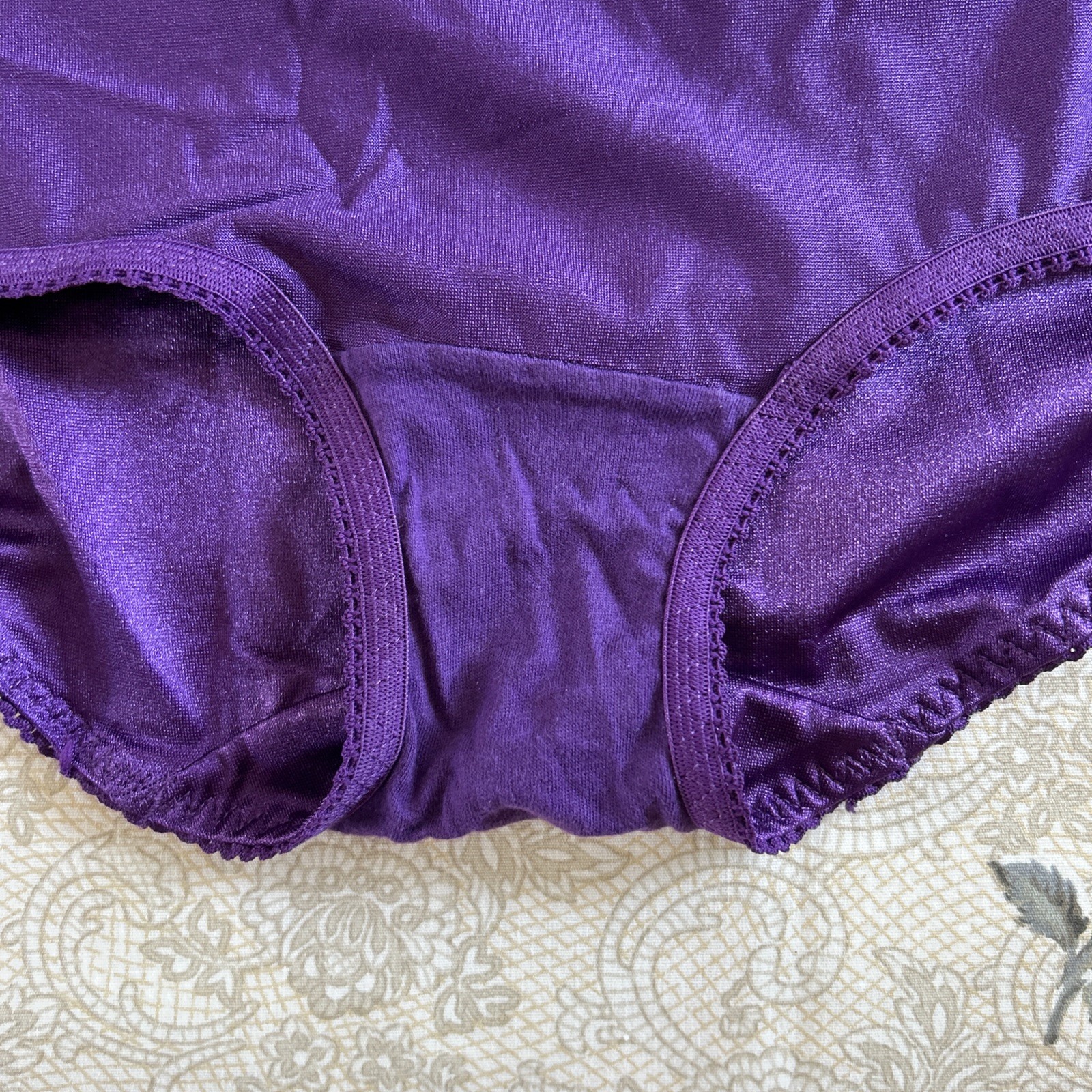 Underscore Shapewear Medium Control Purple Panties Briefs Size Med NWOT