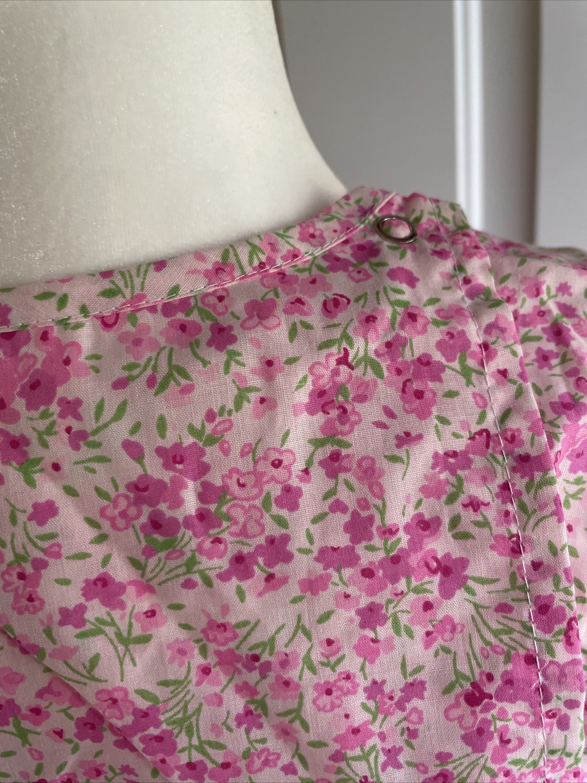 NWT Lady Lindsay Women’s Small Floral Hospital Gown Snap Open Back Dress Pink 1