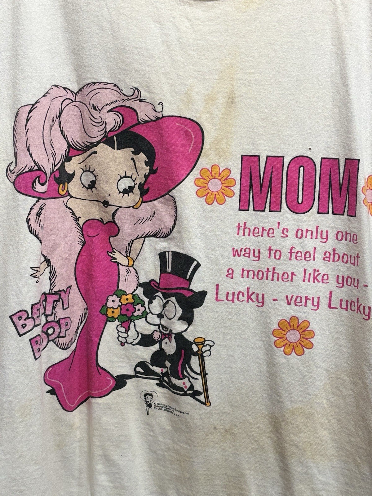 Vintage Betty Boop Graphic Tshirt Womens White/Pink Size XL “Mom” Single Stitch