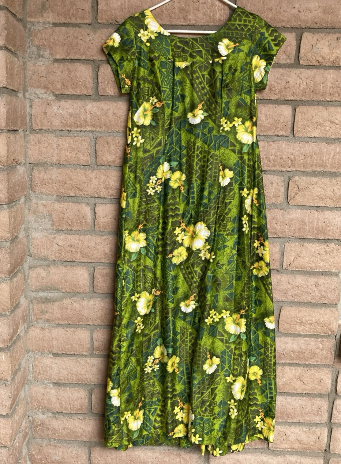 Vintage Sears Hawaiian Fashions Muumuu Womans Maxi Dress Tropical Floral Green