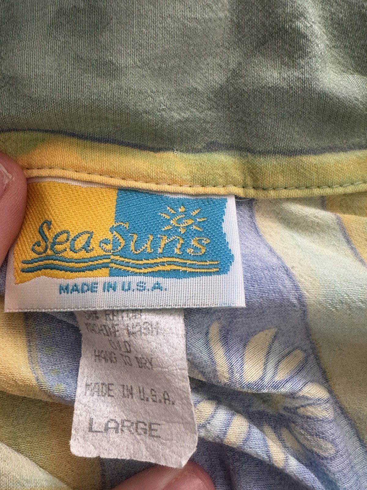 Vintage Sea Suns Striped Pastel Beach Short Sleeve Button Up Shirt Large