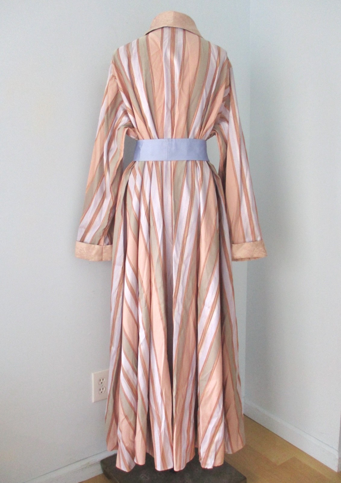 Vtg 20s style pink stripe heavy jacquard rococo long luxurious robe coat sash XL