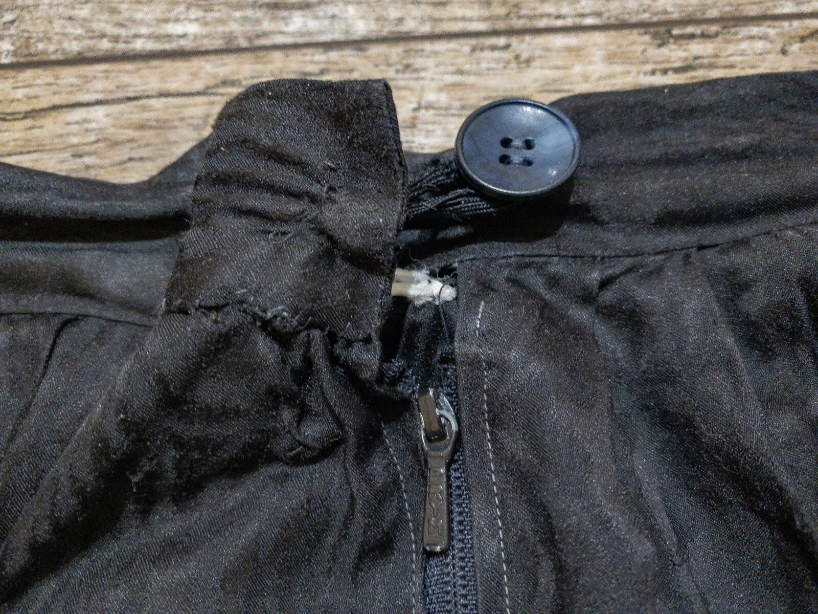 Vintage Pleated Black Skirt Womens 1930s 1940s 1950s Antique Era Zipper Button