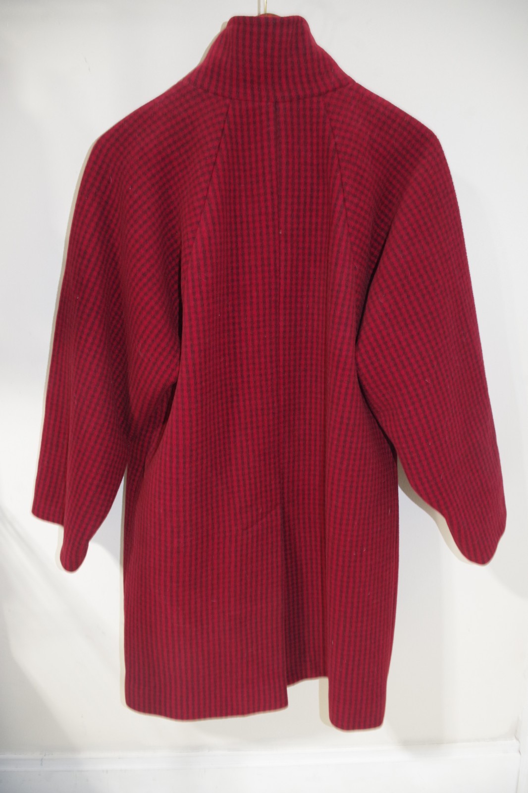 H6 Size 4 GALLE’ Awesome Vintage Coat Red & Black 100% Wool Check Anglo Fabrics