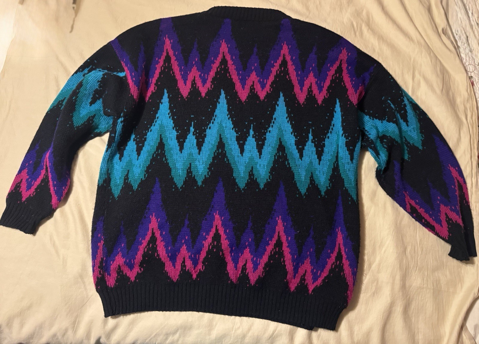 Classic Essentials 1980s Geometric Acrylic Sweater 1x Black Pink Blue Purple