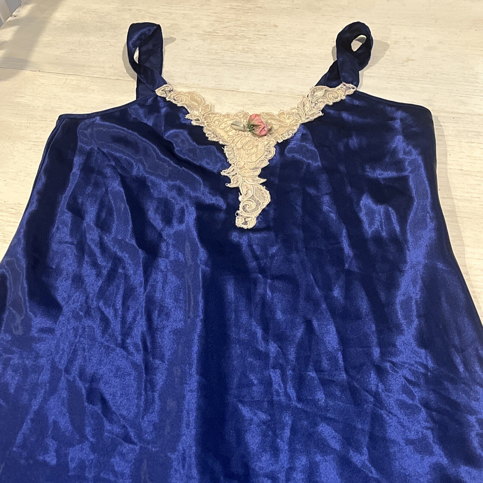 California Dynasty ￼Nightgown Women’s M Sapphire Royal ￼Blue Satin Ivory Lace
