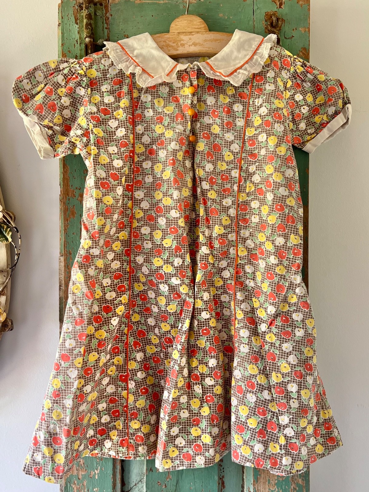 Vintage 1930s 40s Cotton Girls Dress Windowpane Floral Print Bakelite Buttons