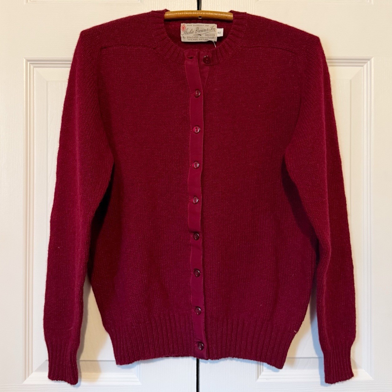 Vintage 100% Shetland Wool Cardigan Size 42 Burgundy Red Braemar Archie Brown
