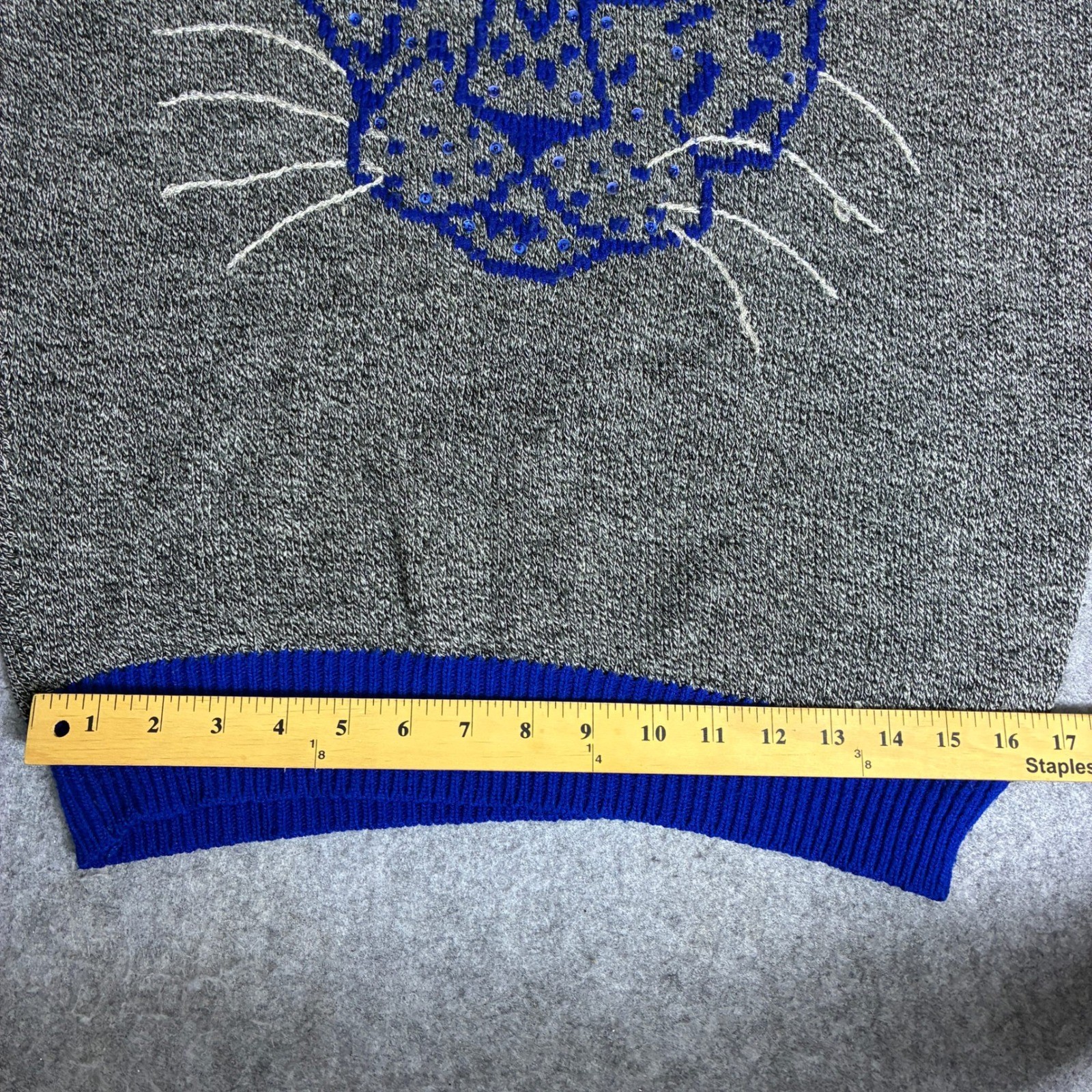 Vintage Oscarino Women’s Size Large Tall Grey Blue Leopard Knit Sweater Retro