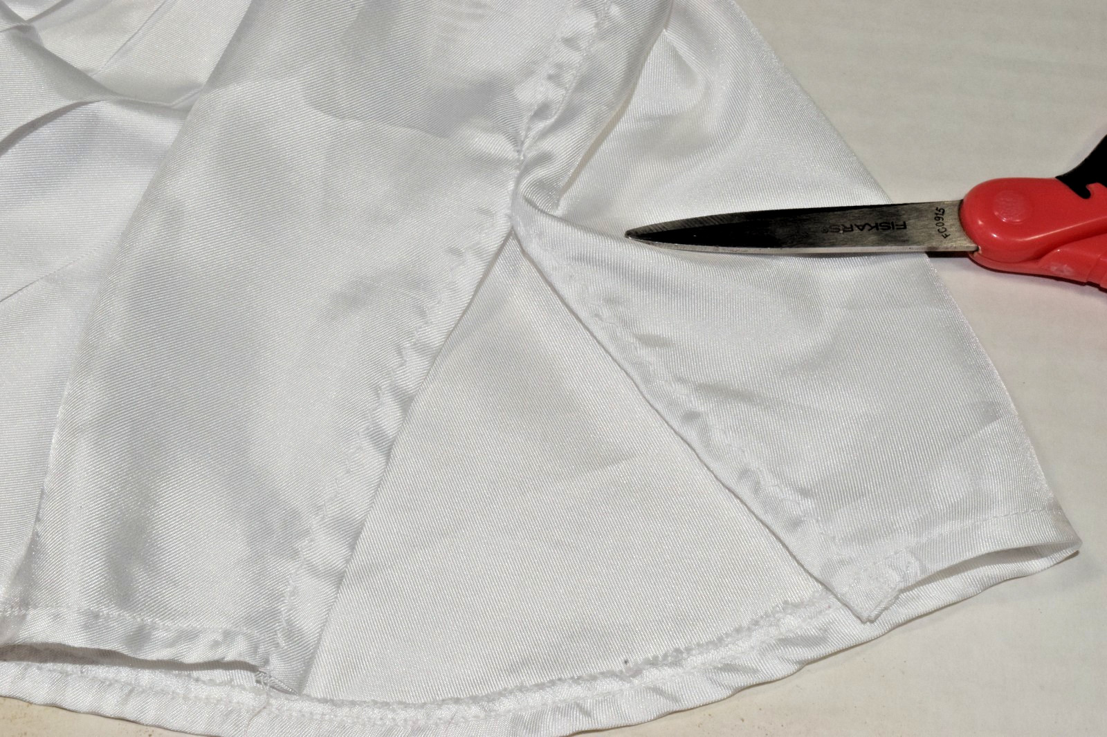 Vintage Blouse Westbound Size S 70s 80s White Satin Tuxedo Style Button Up