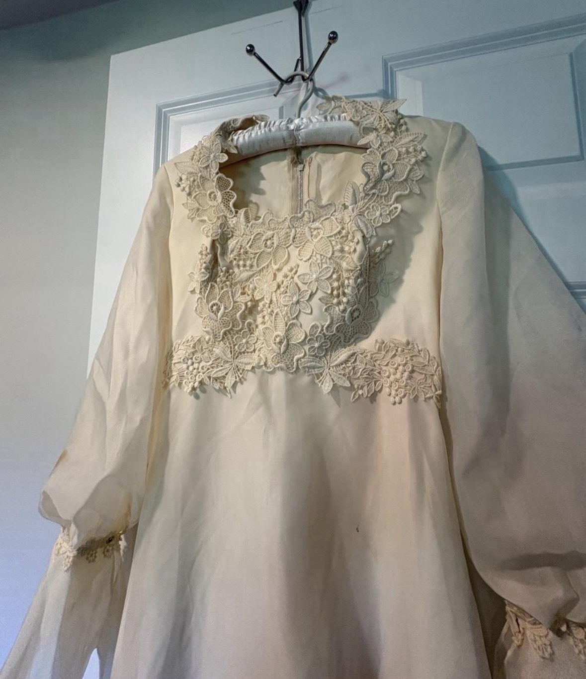 True Vintage Union Made 1970s Prairie Ivory Wedding Dress Size 10