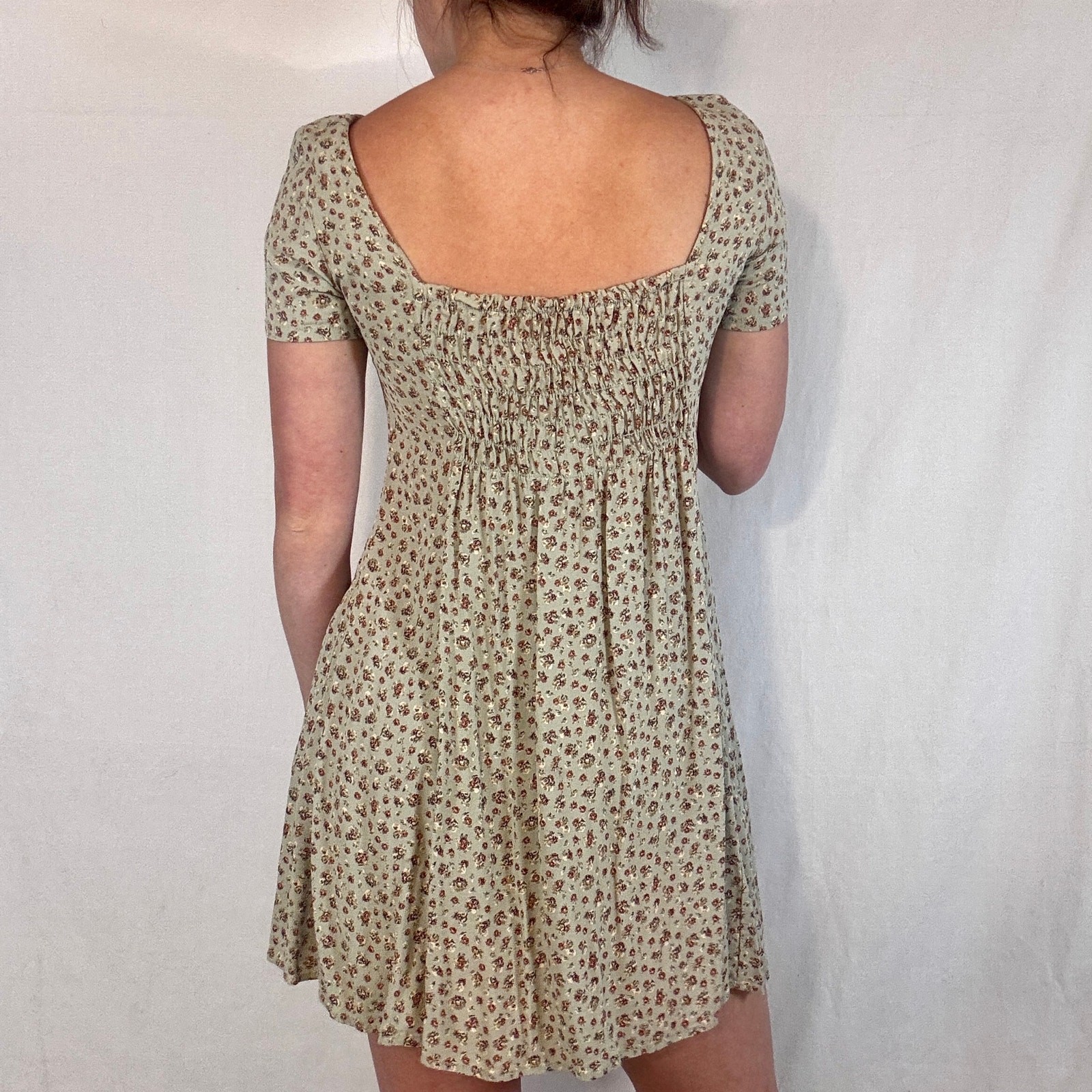 Vintage 1990s Ann Taylor Floral Mini Dress Green Bouquet Print Smocked Back 10P