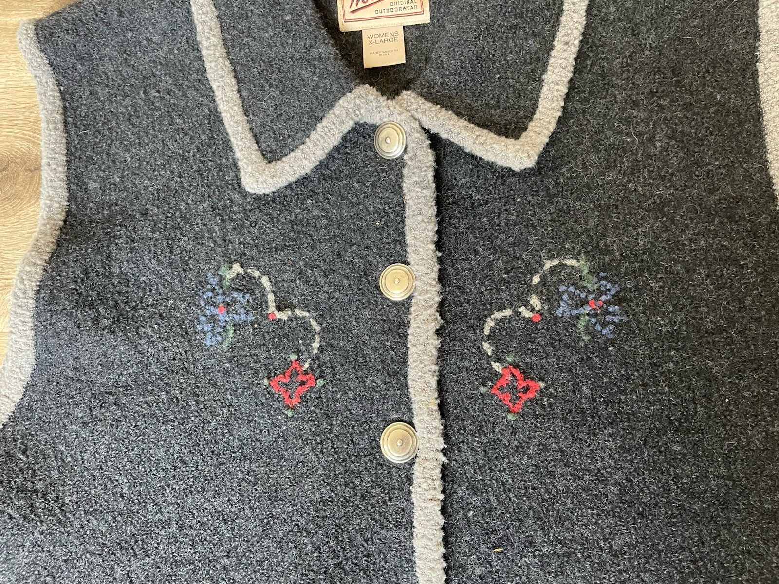 VTG handframed Woolrich Wool Vest Women’s XL Charcoal Floral Embroidered Outdoor