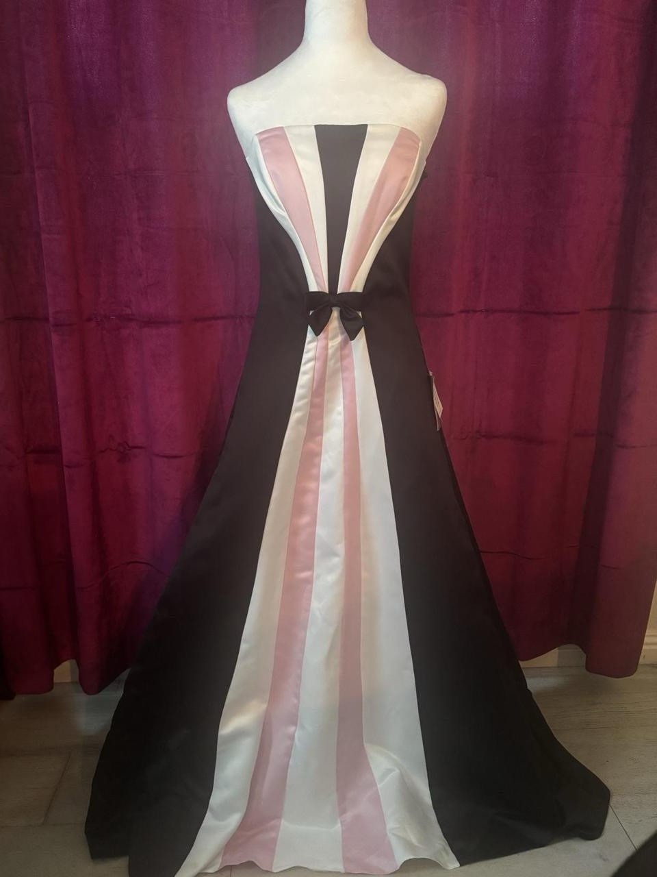Jessica McClintock Vintage Black White And Pink Prom Dress Brand New! Size 5-6