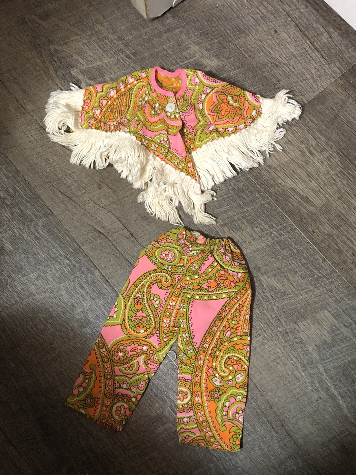 ( SALE ) VINTAGE VELVET SIZE PONCHO AND MATCHING PANTS. ( SALE )