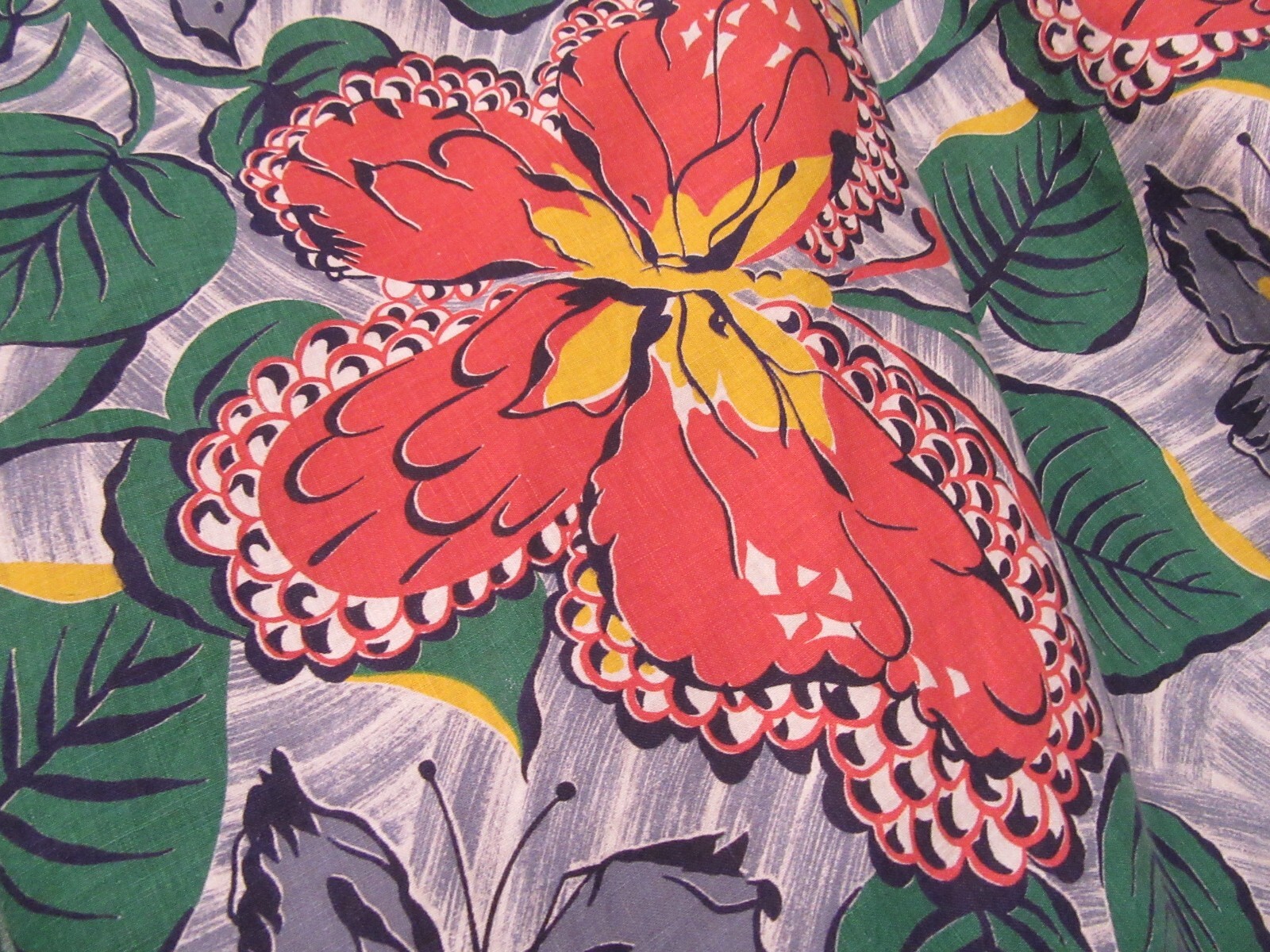 VINTAGE BUTTERFLY MOTH DRY BRUSH PRINT 1950S CIRCLE SKIRT W 25″ CAN ENLARGE F50