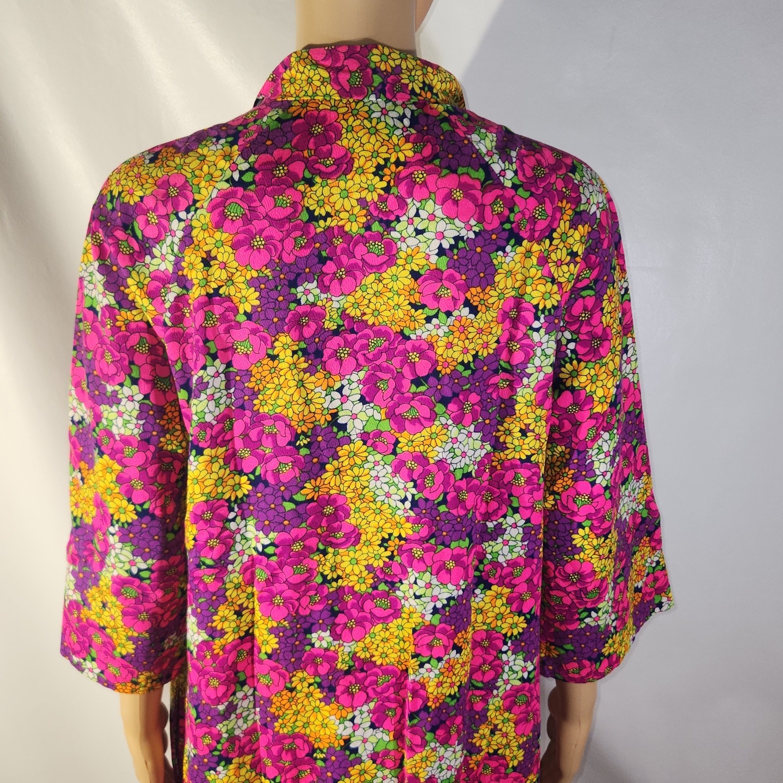 Vintage 60s Floral Flower Power Iconic Psychedelic House Coat Dress Maxi Robe