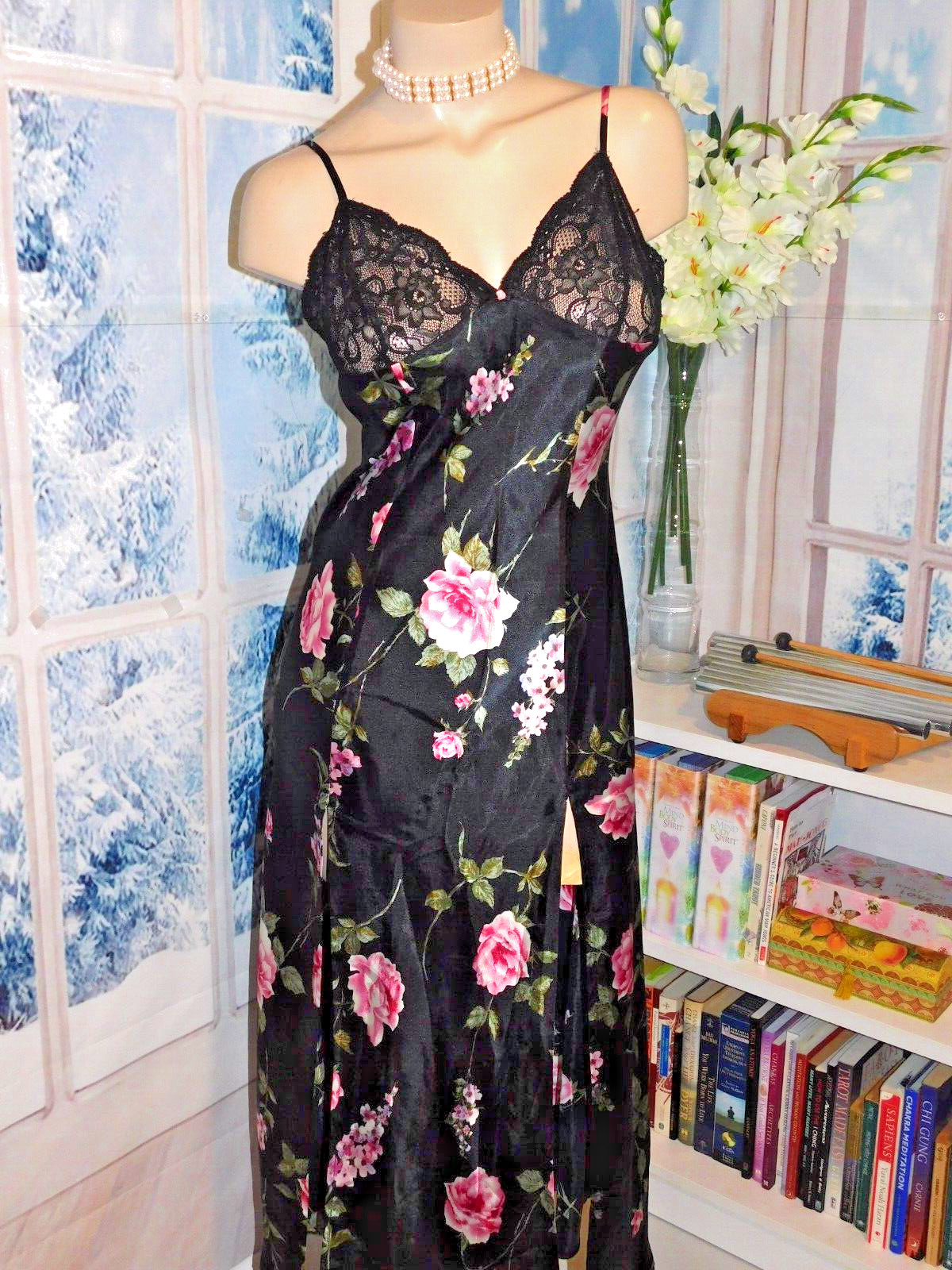 Med Ivy & Annabelle Black Floral Romantic Sexy Nightgown Long Side Slit