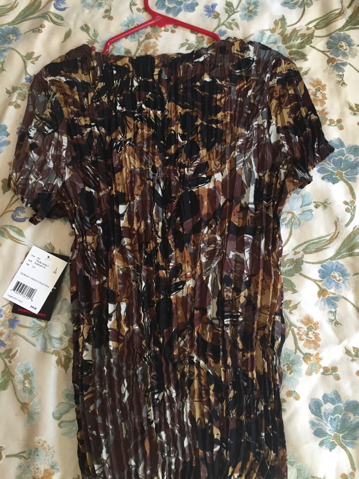 D01 axcess vintage WOMENS BROWN,TAN,GOLD,BLACK VNECK Short sleeve top SZ L. new