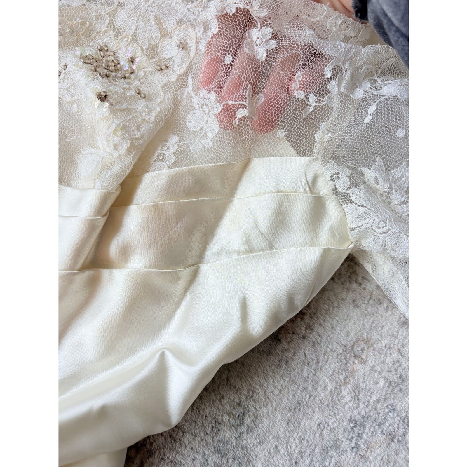 Vintage Handmade Bridal Wedding Dress Ivory Lace Satin Tulle Full Train Gown