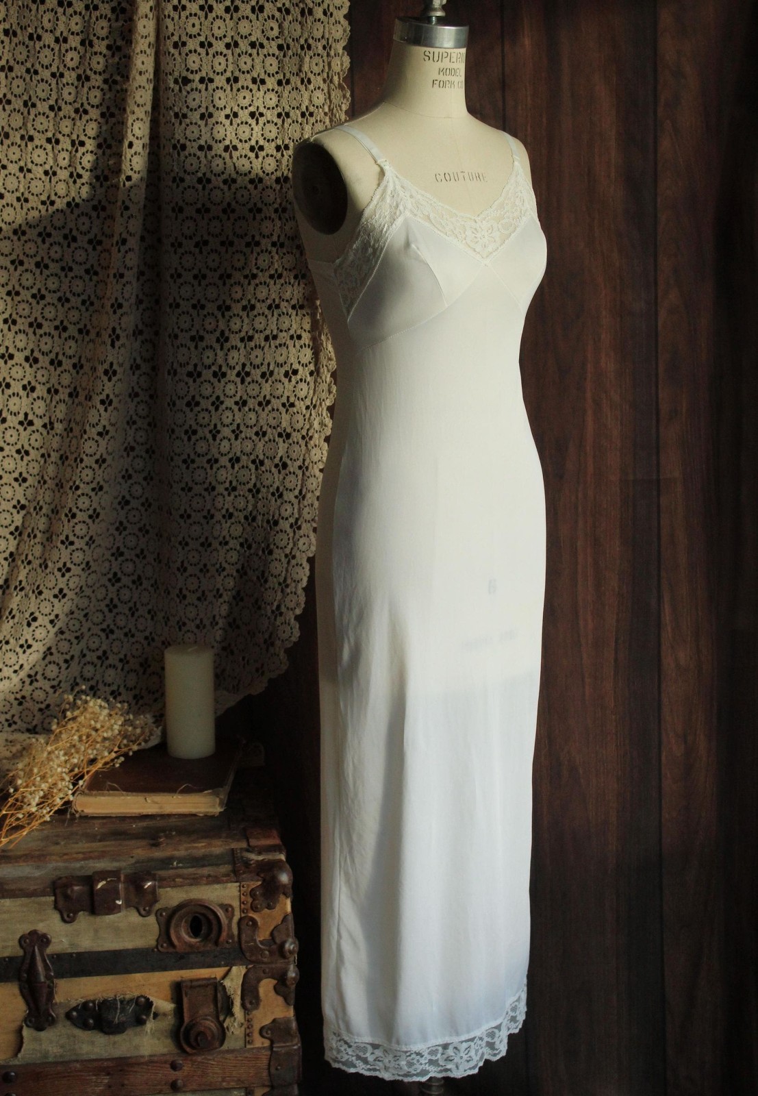 Vintage 1970s Slip, Montgomery Ward Ankle Length White Nightgown, Size 10/32