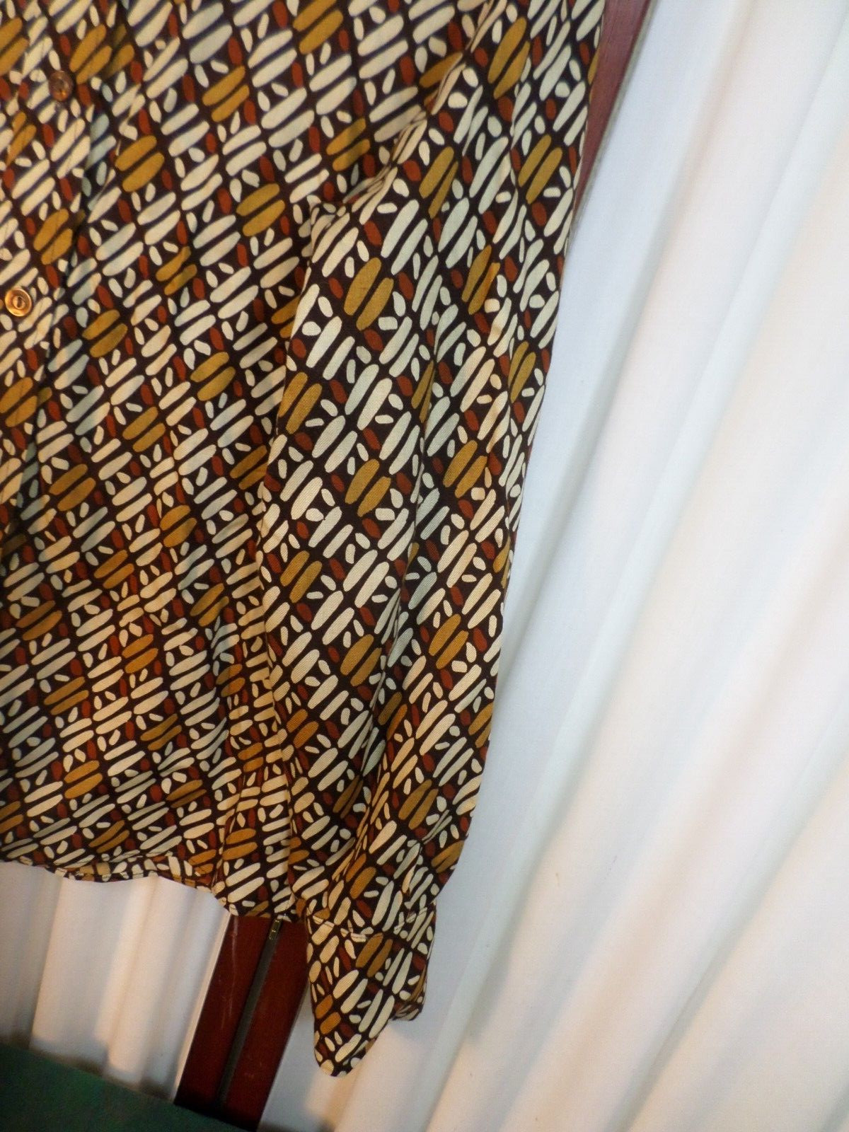 Beautiful Vintage Schnell Sports Women’s Button Up Long Sleeve Multicolor Blouse